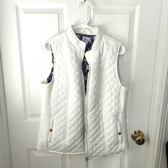Kim Rogers Jackets & Blazers - White Quilted Puffer Vest
